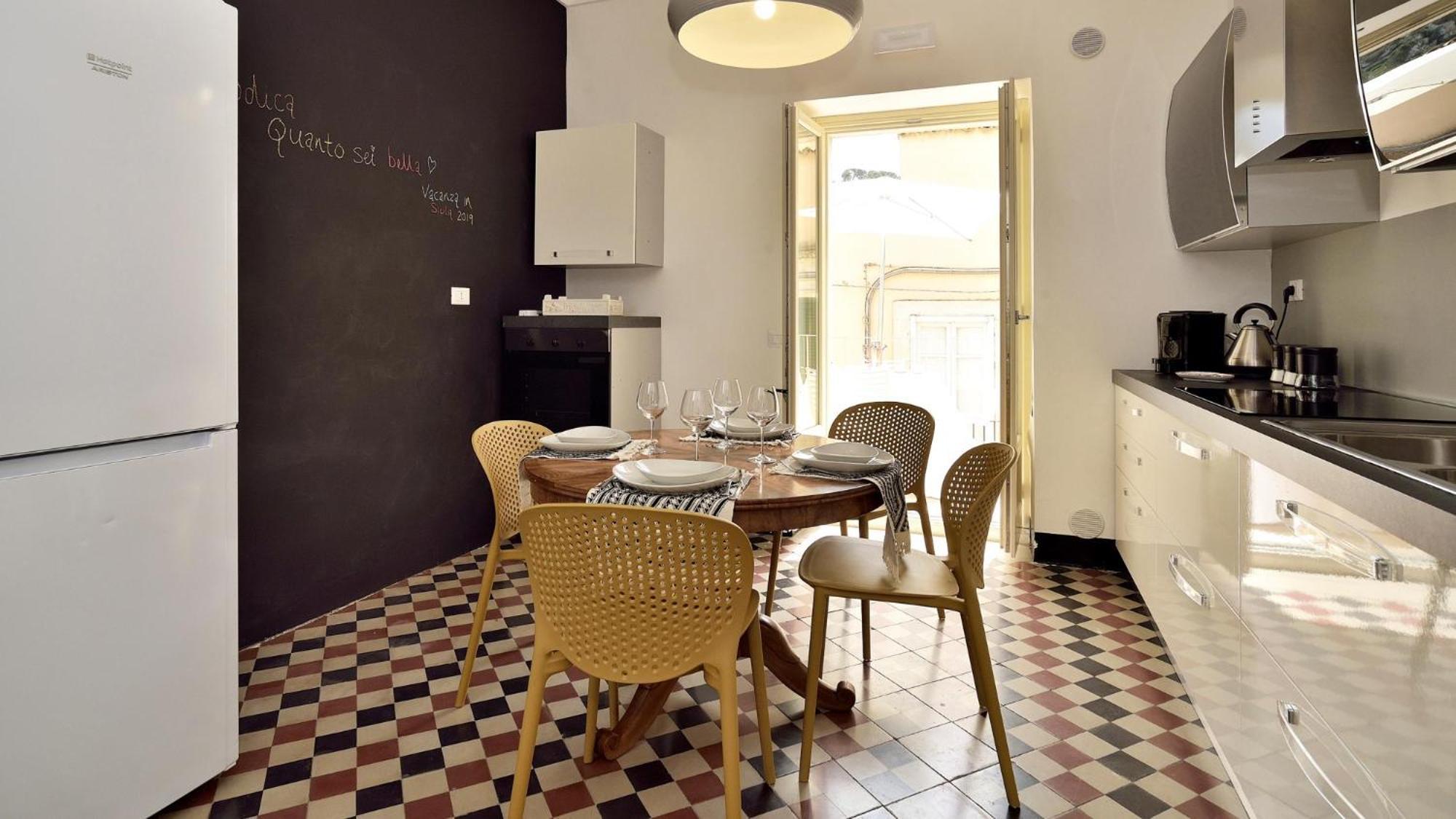 Domus Sbircio Modica Apartment ภายนอก รูปภาพ