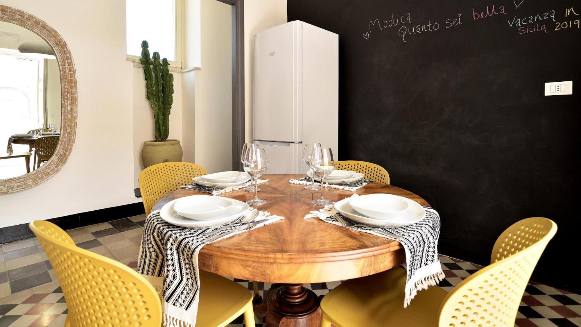 Domus Sbircio Modica Apartment ภายนอก รูปภาพ