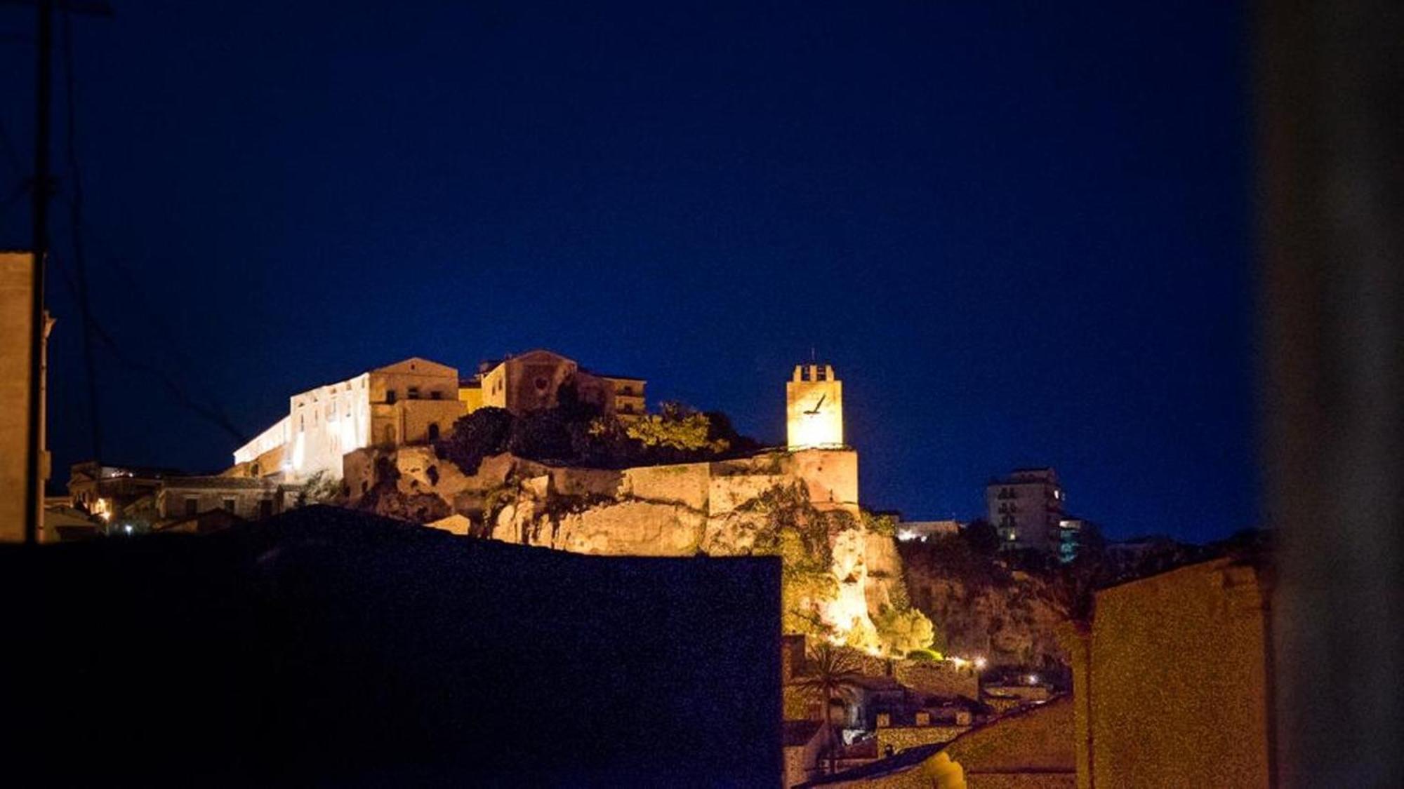 Domus Sbircio Modica Apartment ภายนอก รูปภาพ