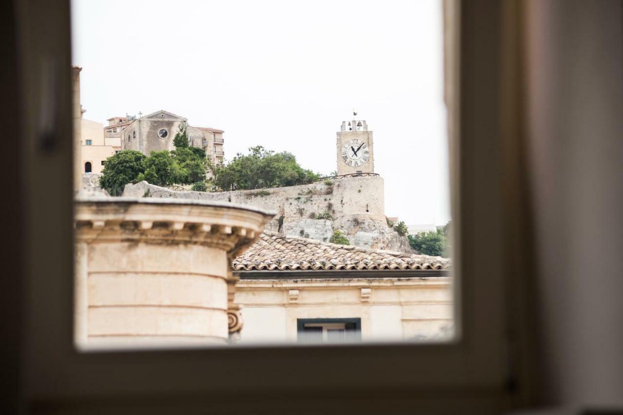 Domus Sbircio Modica Apartment ภายนอก รูปภาพ