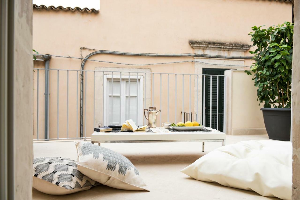 Domus Sbircio Modica Apartment ภายนอก รูปภาพ